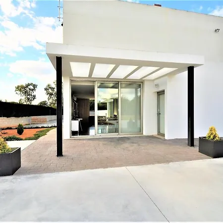Great House For Families Holiday home *